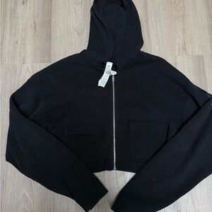 Alo Sholar Black Cropped Hoodie